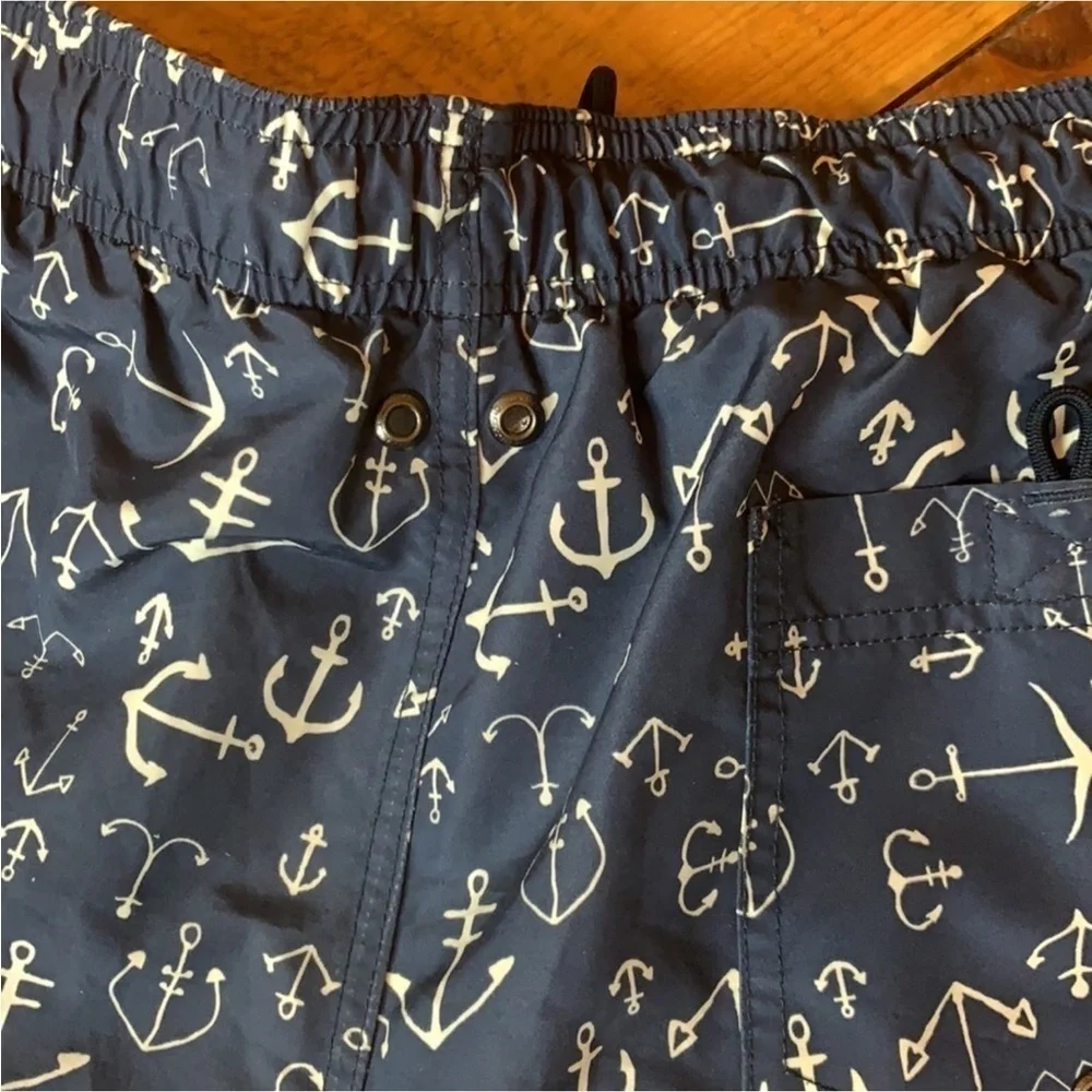 Lands’ End blue swim trunks with anchor print Size Large